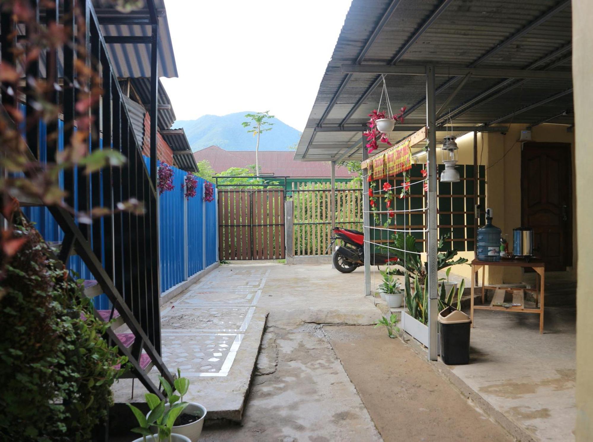 Tange Guest House Ruteng Bagian luar foto