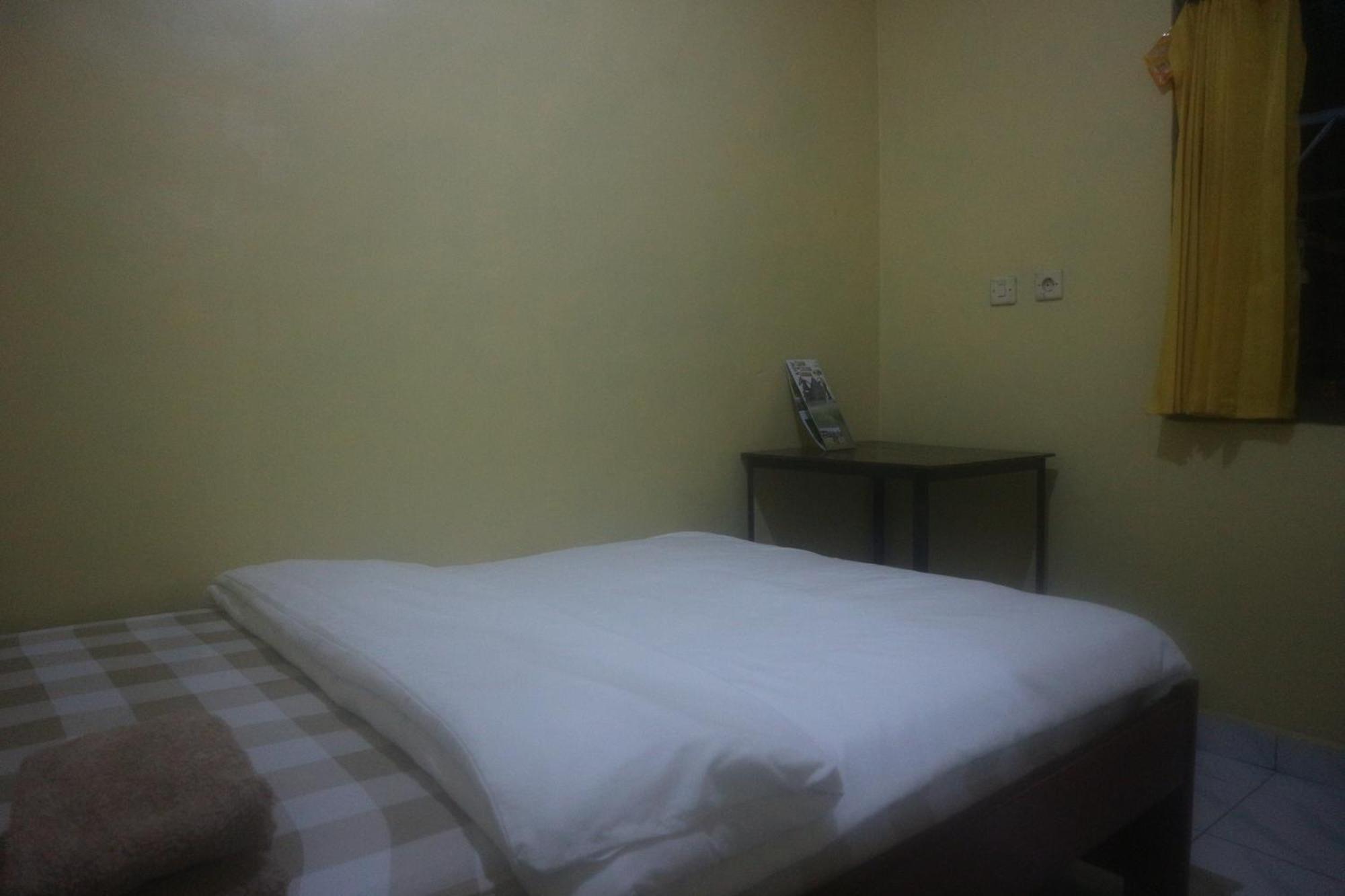 Tange Guest House Ruteng Bagian luar foto