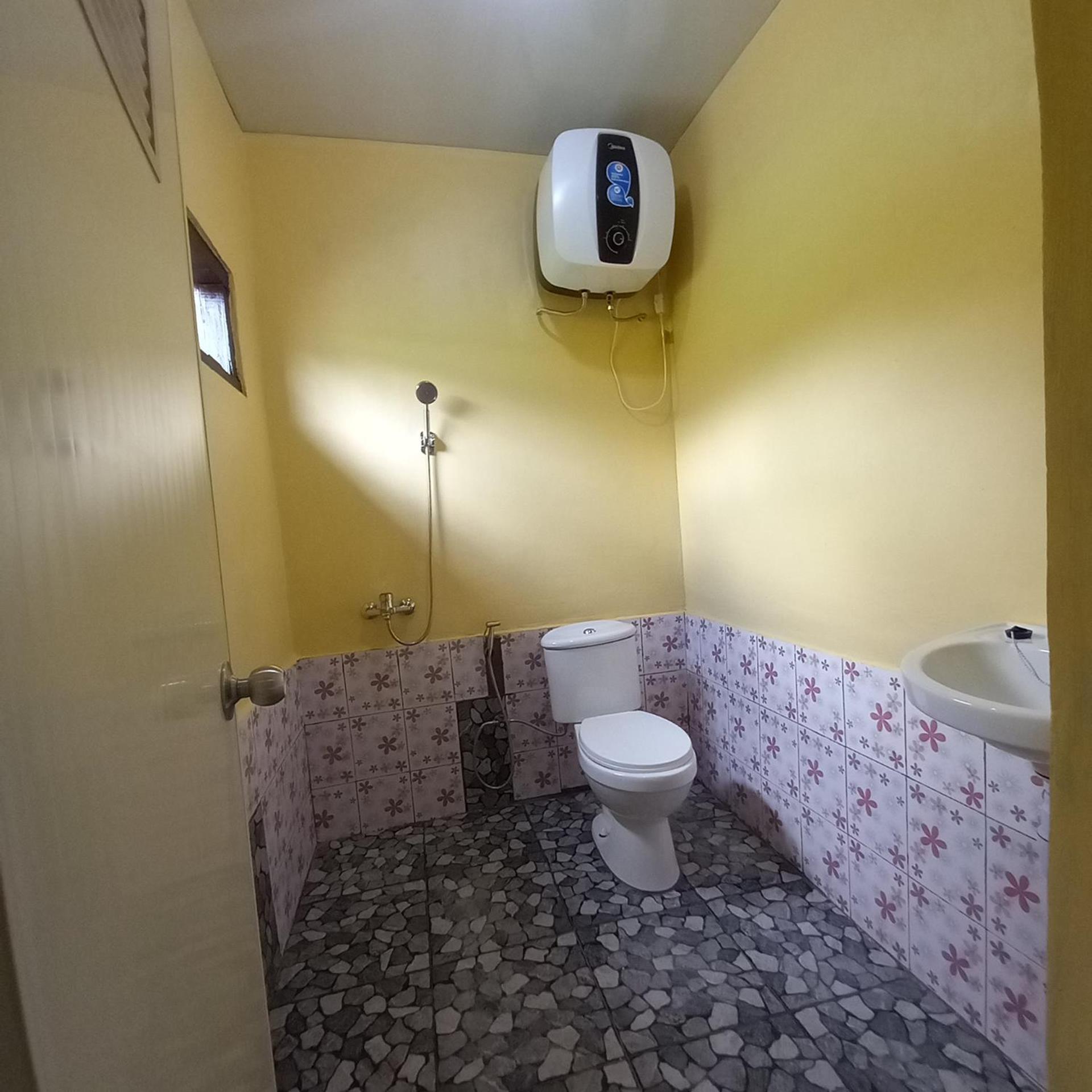 Tange Guest House Ruteng Bagian luar foto