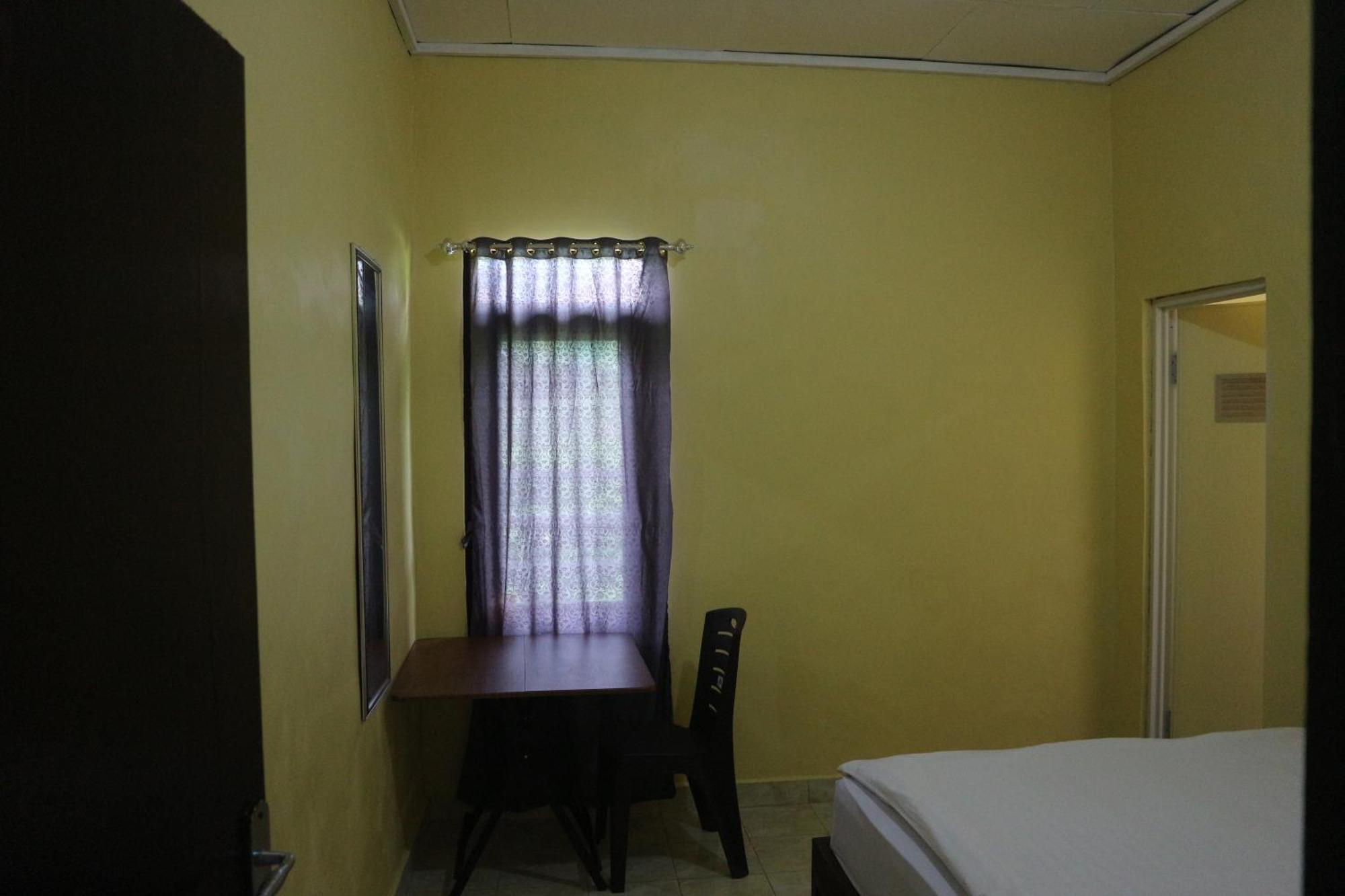 Tange Guest House Ruteng Bagian luar foto