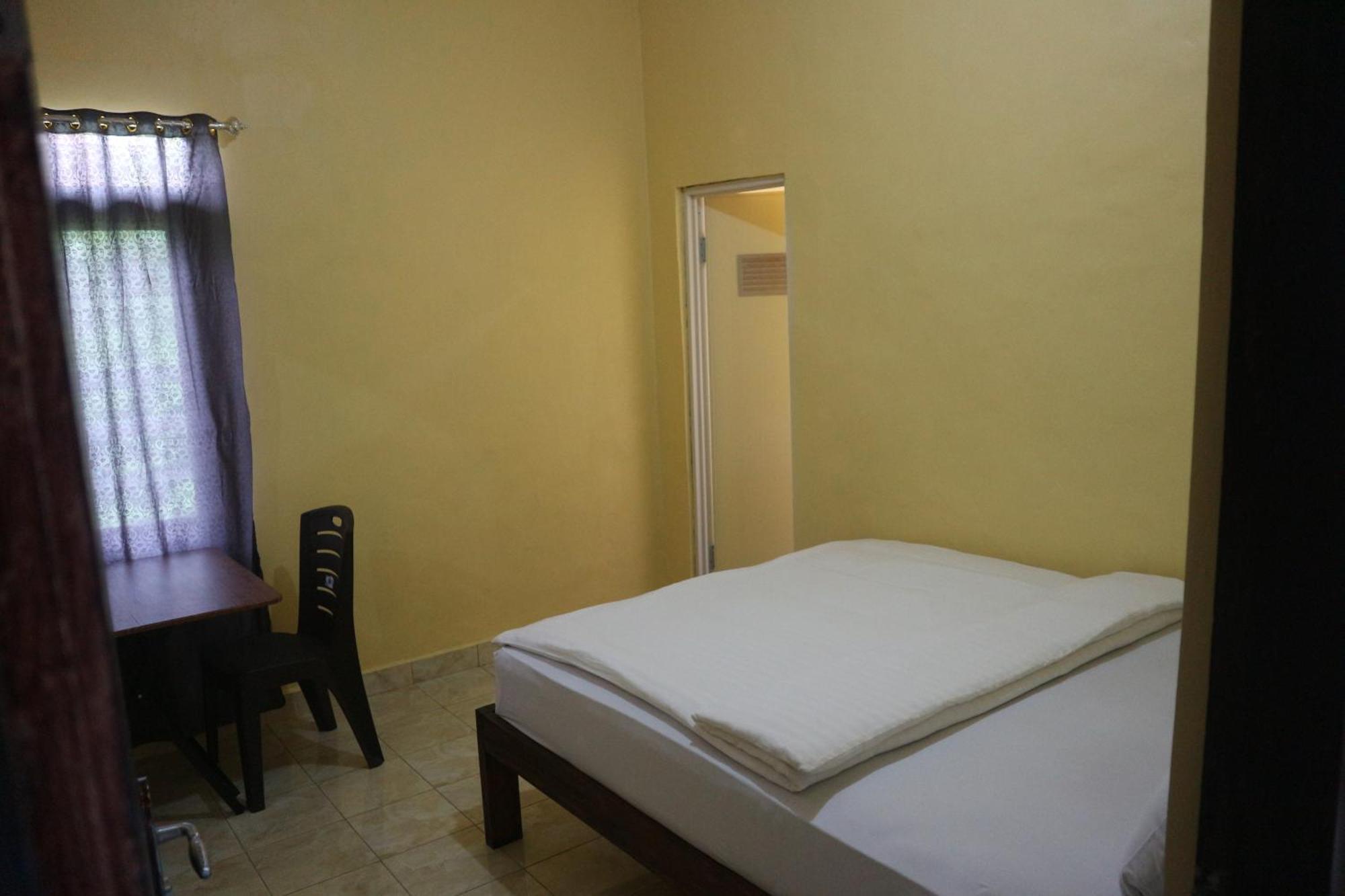 Tange Guest House Ruteng Bagian luar foto
